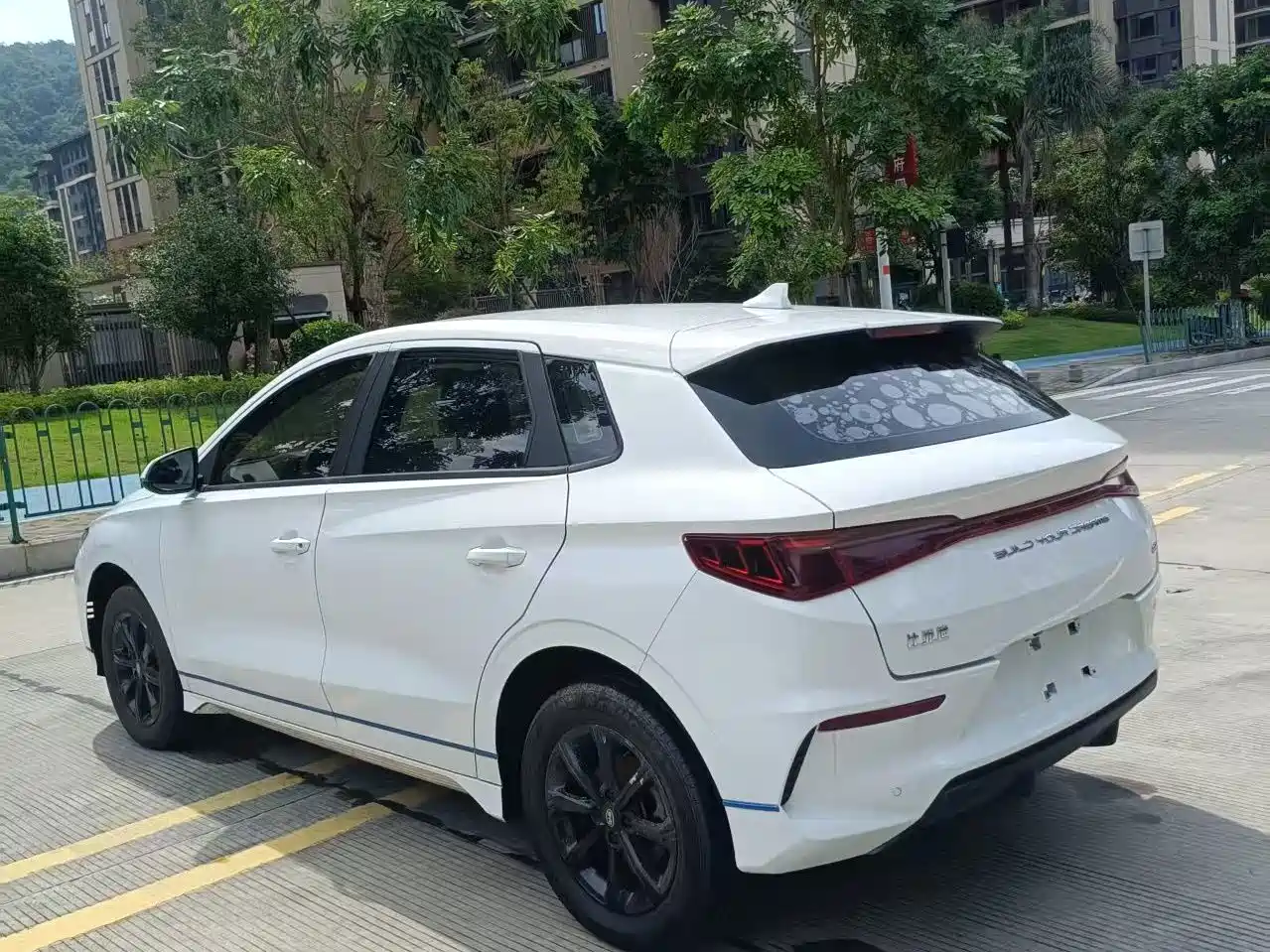 Фото 9 - BYD e2