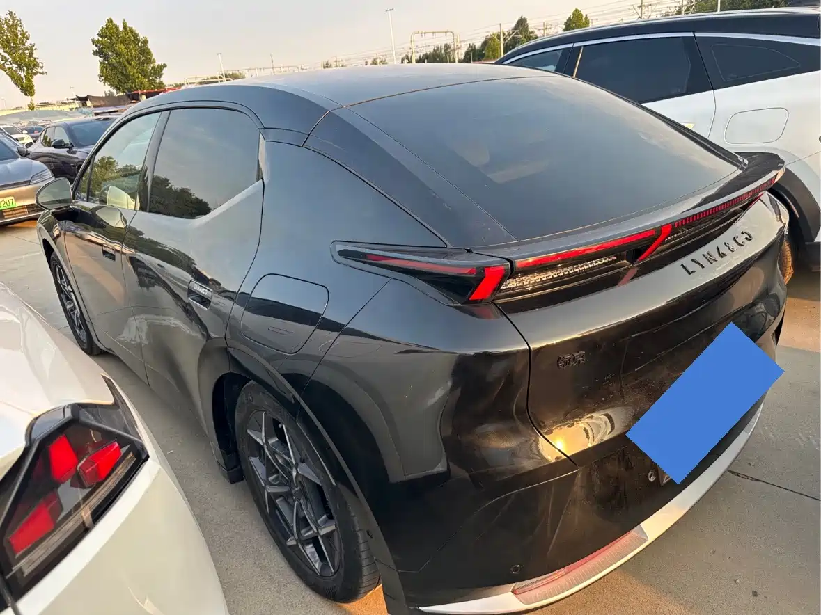 Фото 8 - Lynk & Co Z20