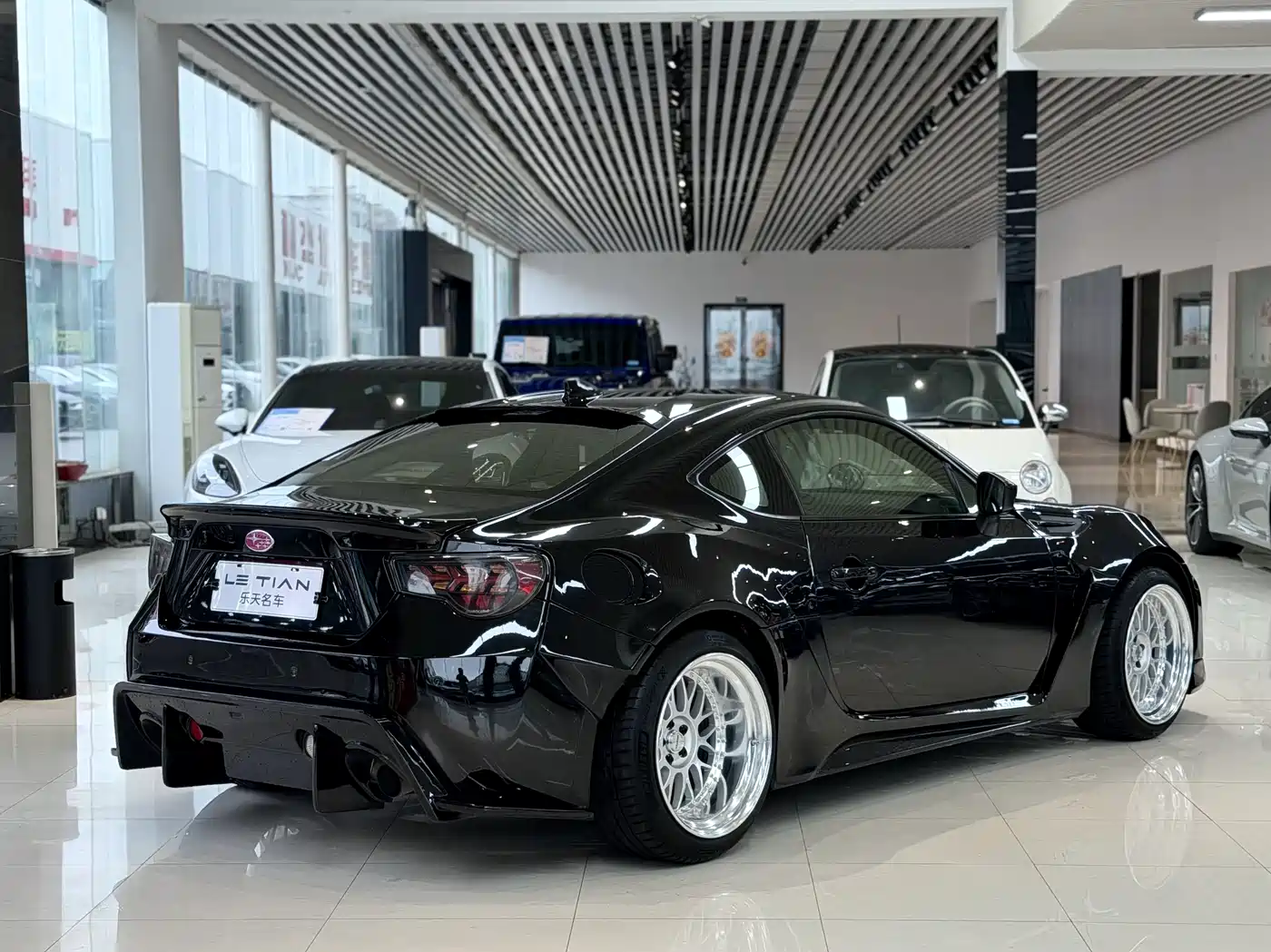 Subaru BRZ 2015 2.0i Manual фото 6
