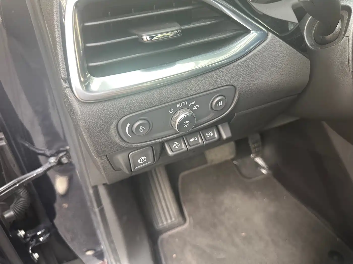 Buick Enclave 2023 2022 652T AWD Premium Flagship 6-Seater