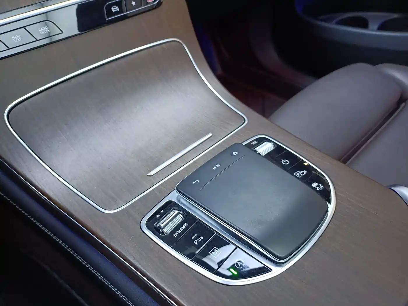 Mercedes-Benz GLC 2021 GLC 300 L 4MATIC Sporty фото 10