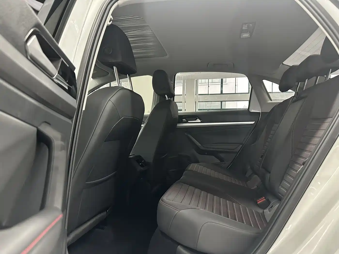 Volkswagen Lavida 2024 Model 300TSI DSG Starlight Full Comfort Edition фото 10