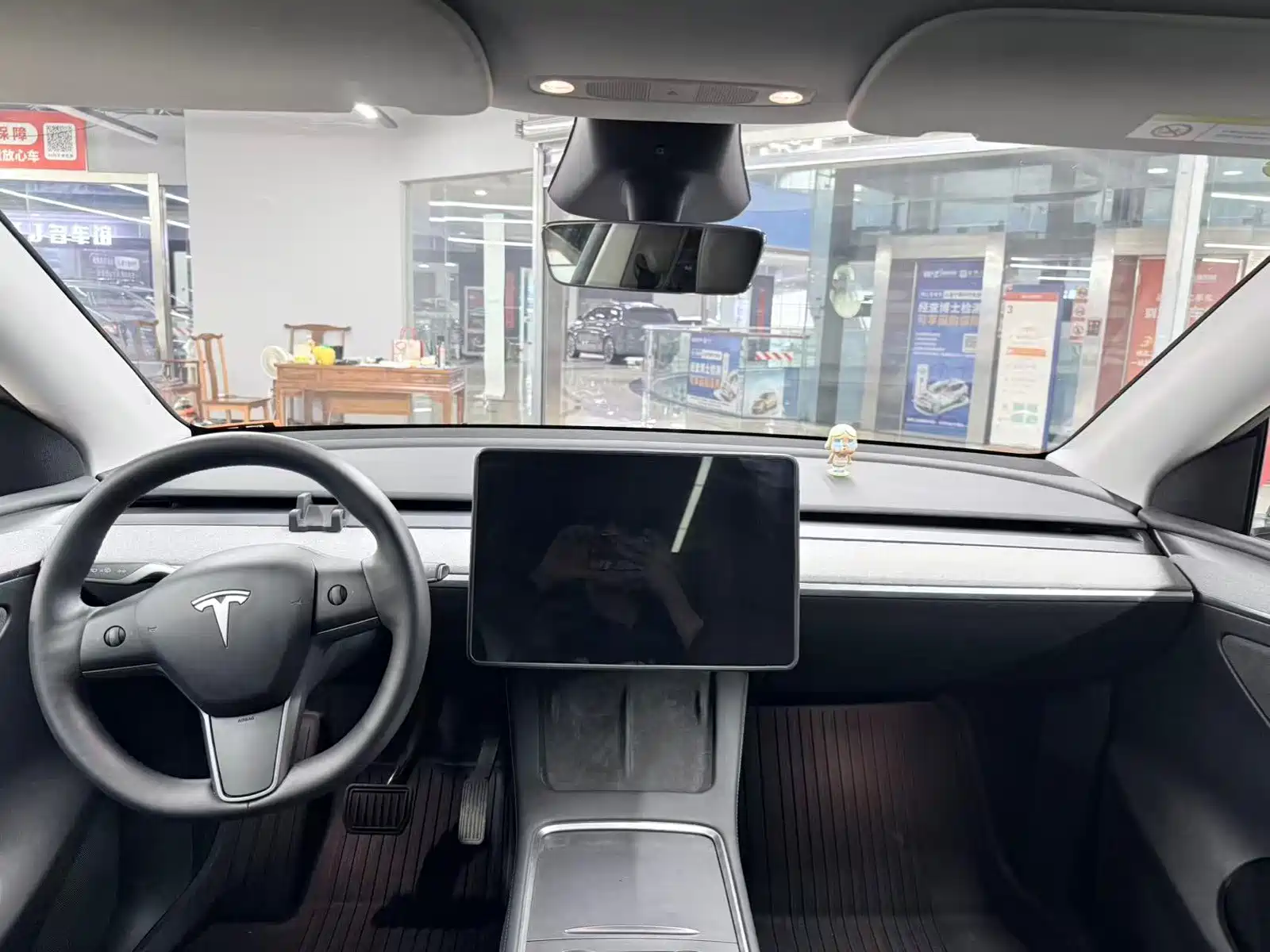 Фото 8 - Tesla Model Y