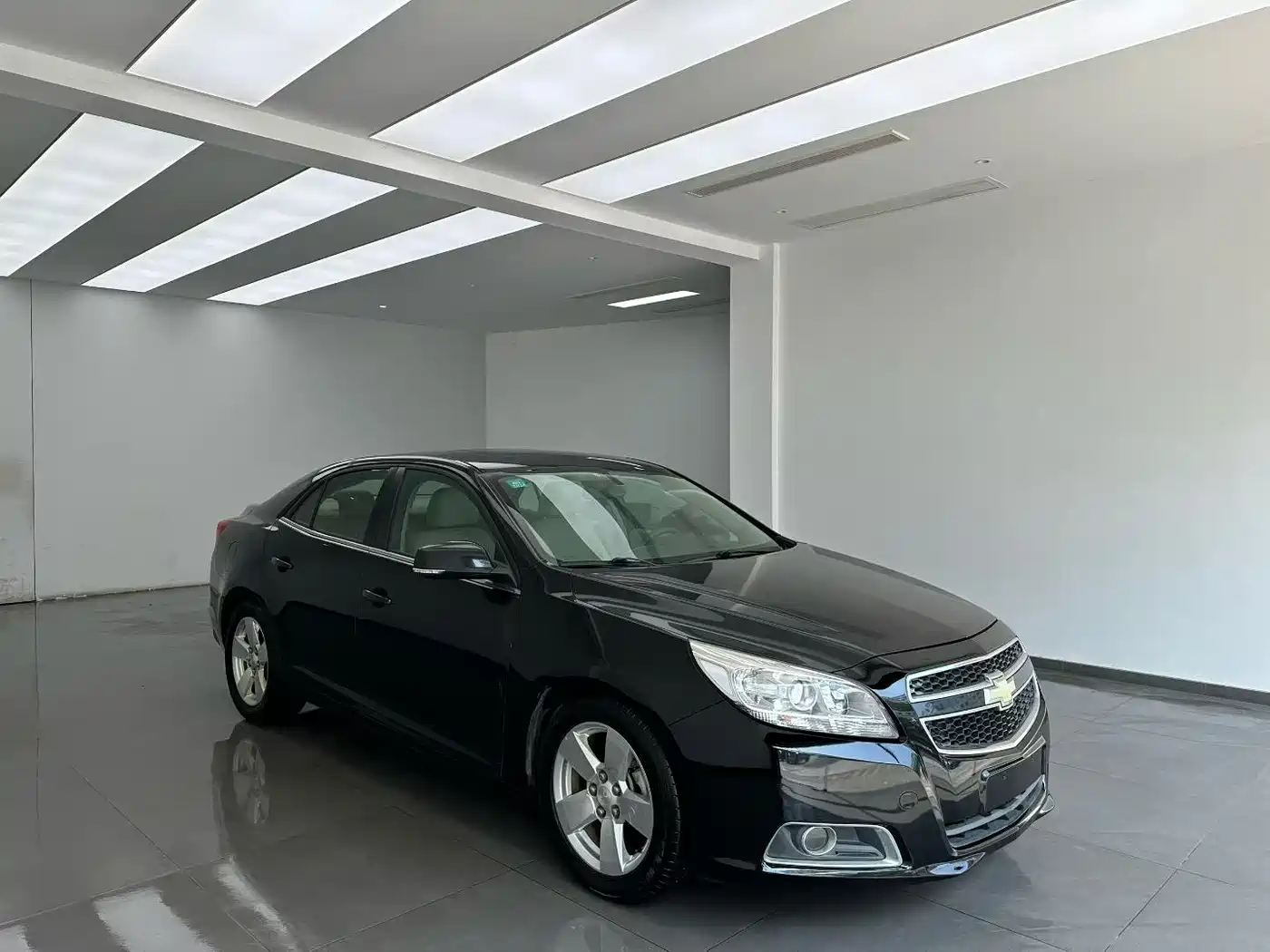 Chevrolet Malibu 2014 2.0L Automatic Comfort фото 3