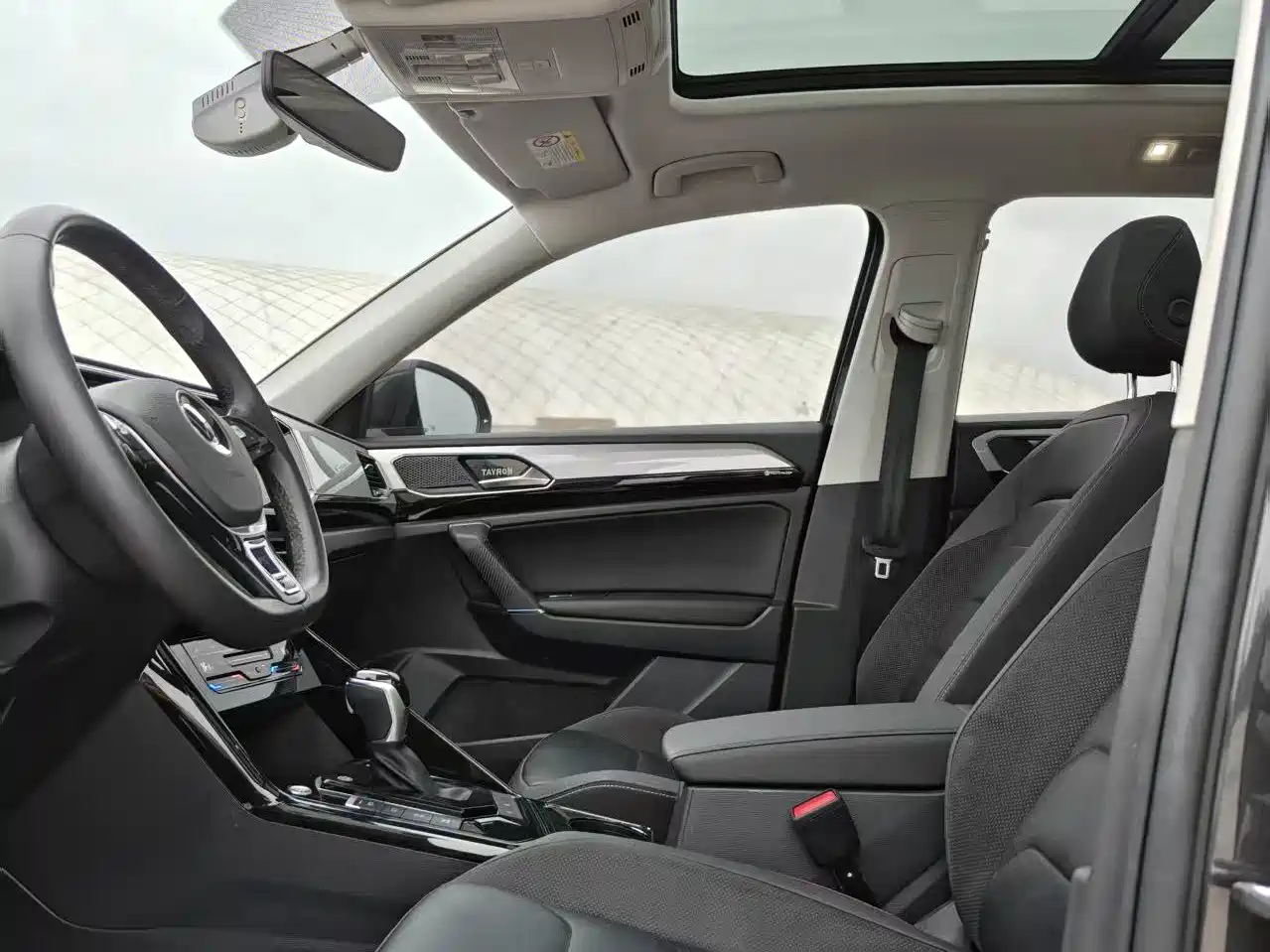 Volkswagen Tayron 2022 280TSI 2WD Luxury Smart Connect Edition фото 19