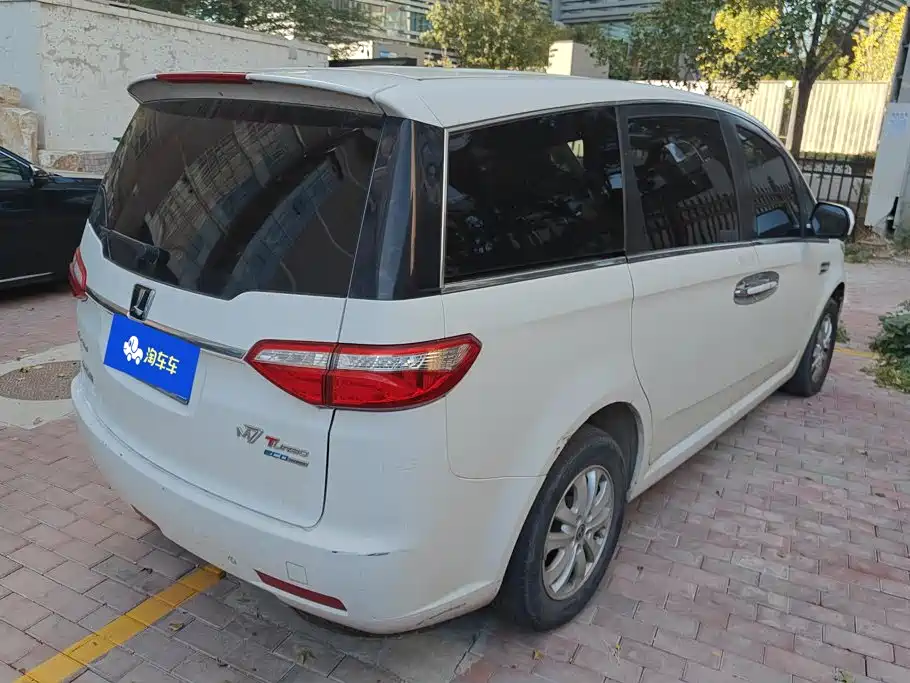 Luxgen Luxgen7 MPV 2017 2016 2.0T Comfort