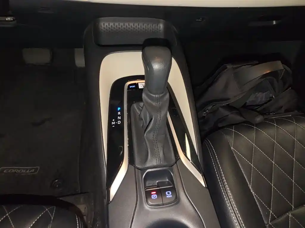 Toyota Corolla 2019 1.2T S-CVT GL-i Elite Edition фото 14