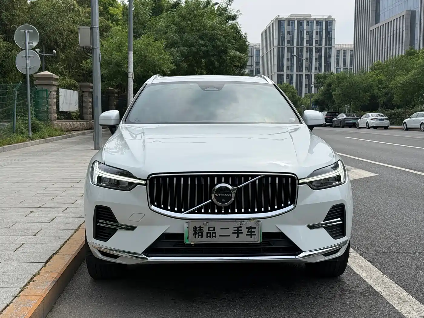 VOLVO XC60 PLUG-IN HYBRID