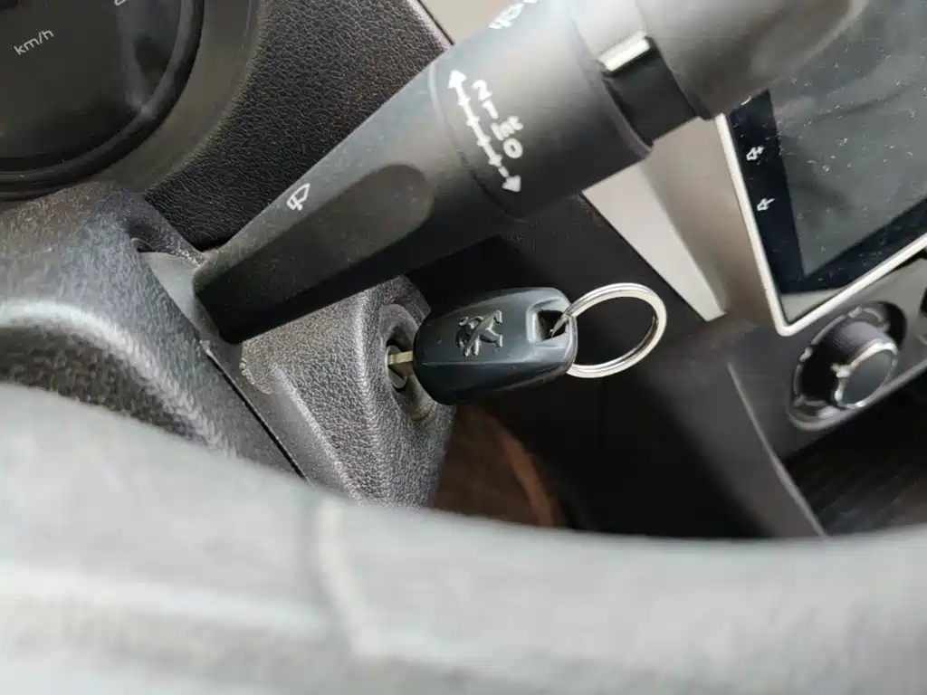 Peugeot 301 2018 2018 1.6L Manual Comfort Edition