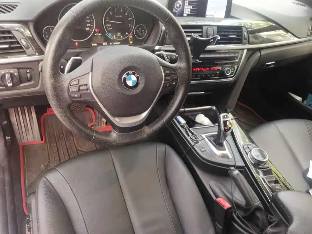 صورة 5 - BMW 4 Series