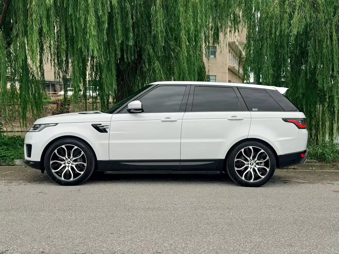 Land Rover Range Rover Sport PHEV 2019 2018 Model P400e
