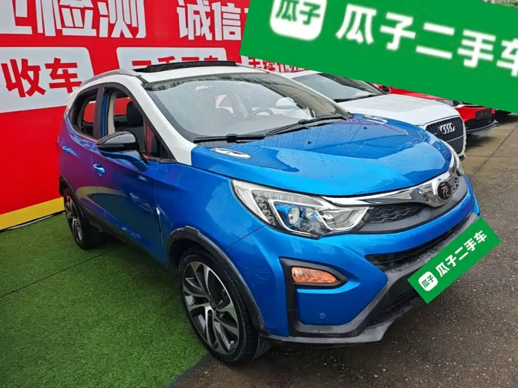 Фото 4 - BYD Yuan
