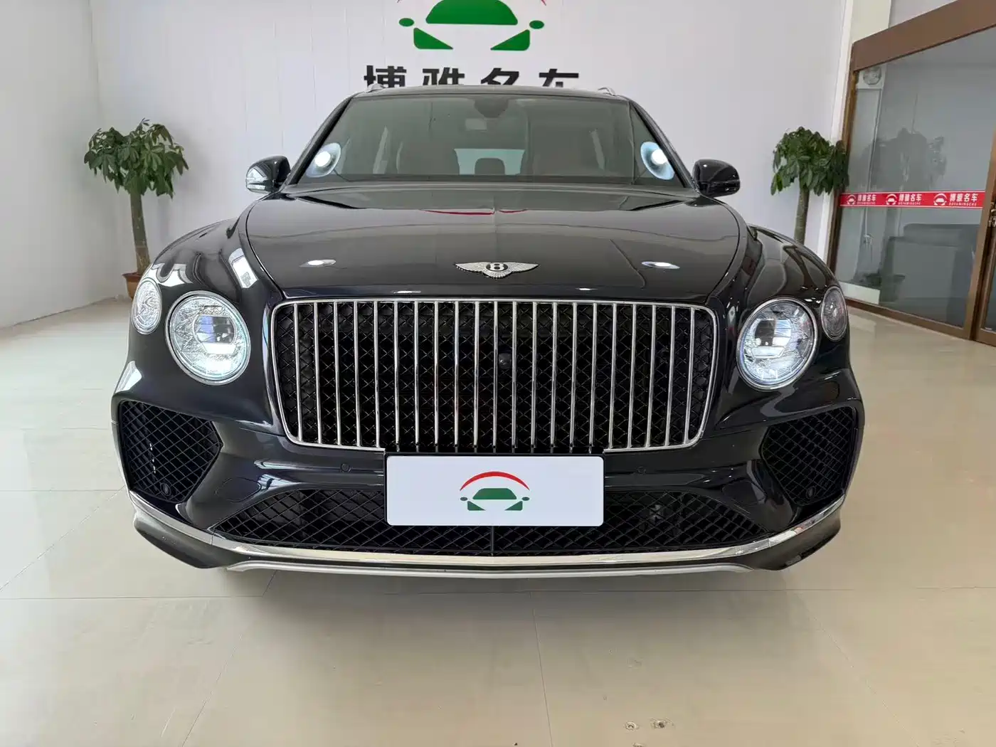 Bentley Bentayga 2024 4.0T V8 Long Wheelbase