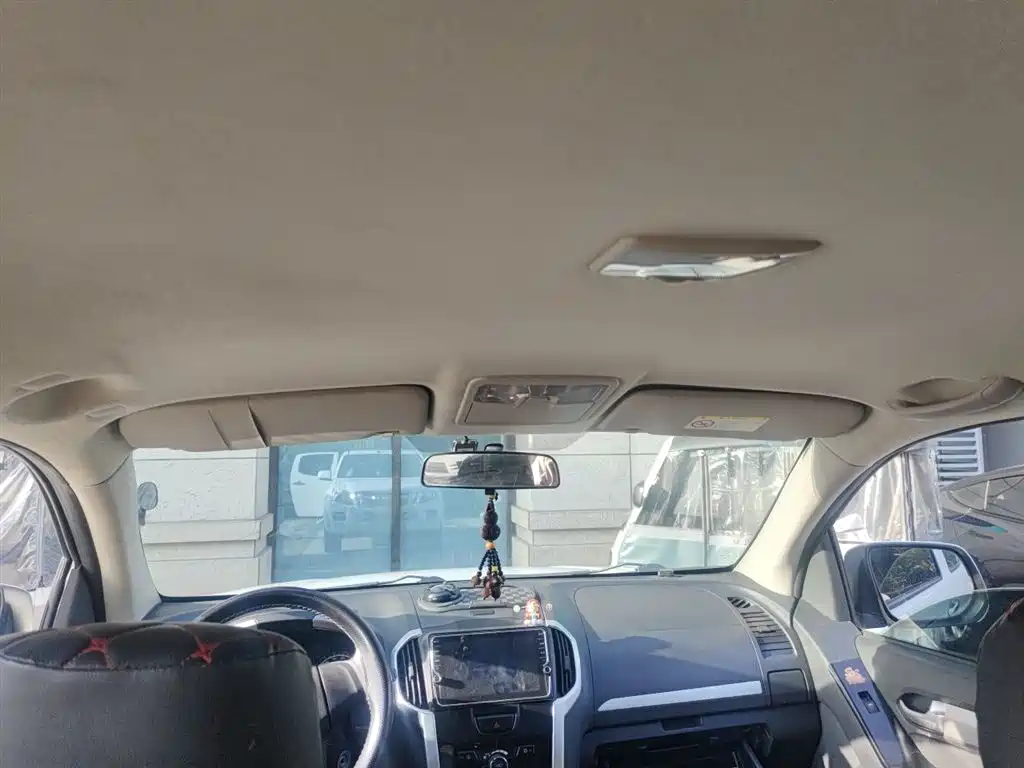 Isuzu Lingtuo 2019 2018 2.5T 2WD Base Model JE4D25Q5A