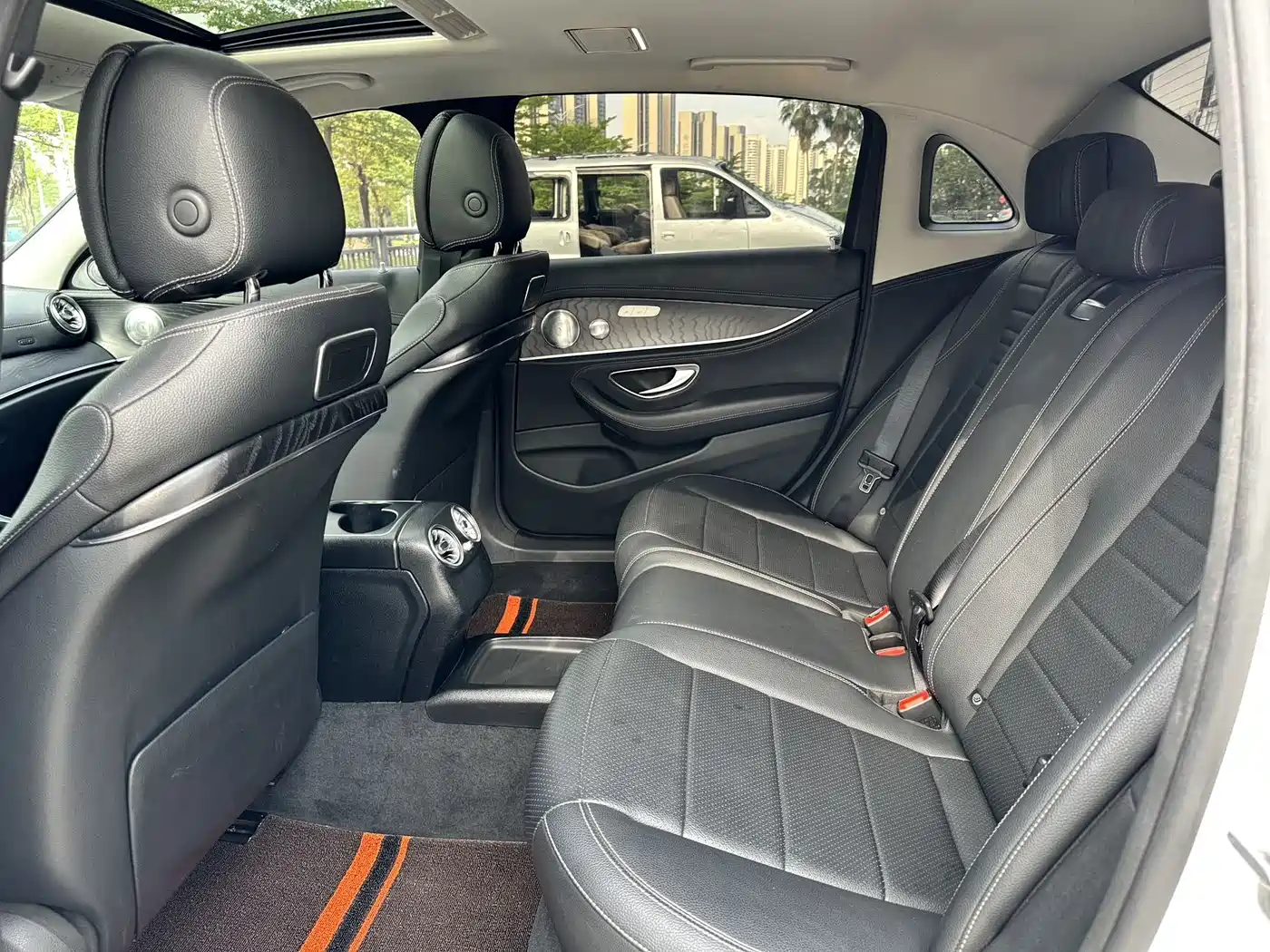 Mercedes-Benz E-Class 2018 Facelift E 200 L Sport фото 6