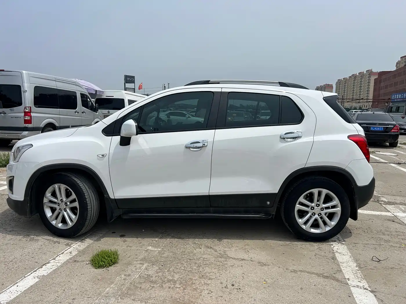 Chevrolet Trax 2016 1.4T Automatic 2WD Comfort Sunroof Edition фото 4