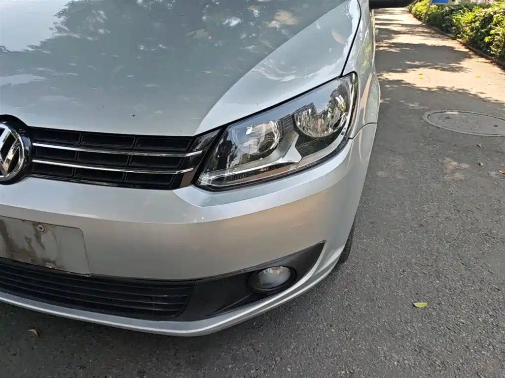 Volkswagen Touran 2015 1.4T Manual Trend Edition 5-seater фото 24