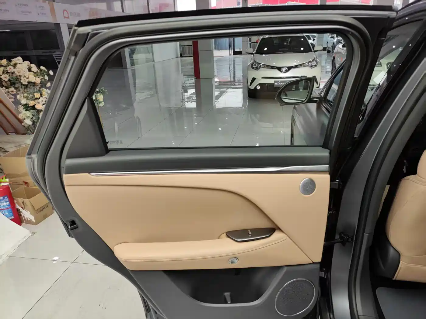 ARCFOX EXTREME FOX POLAR FOX ALPHA T5