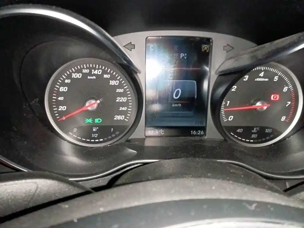 Mercedes-Benz C-Class 2016 2015 Facelift C 200 L Sport