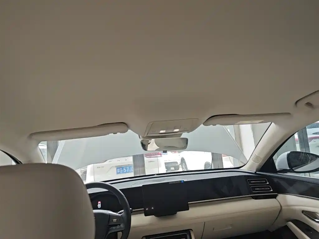 BYD Qin L 2024 DM-i 80KM Leading Edition фото 18