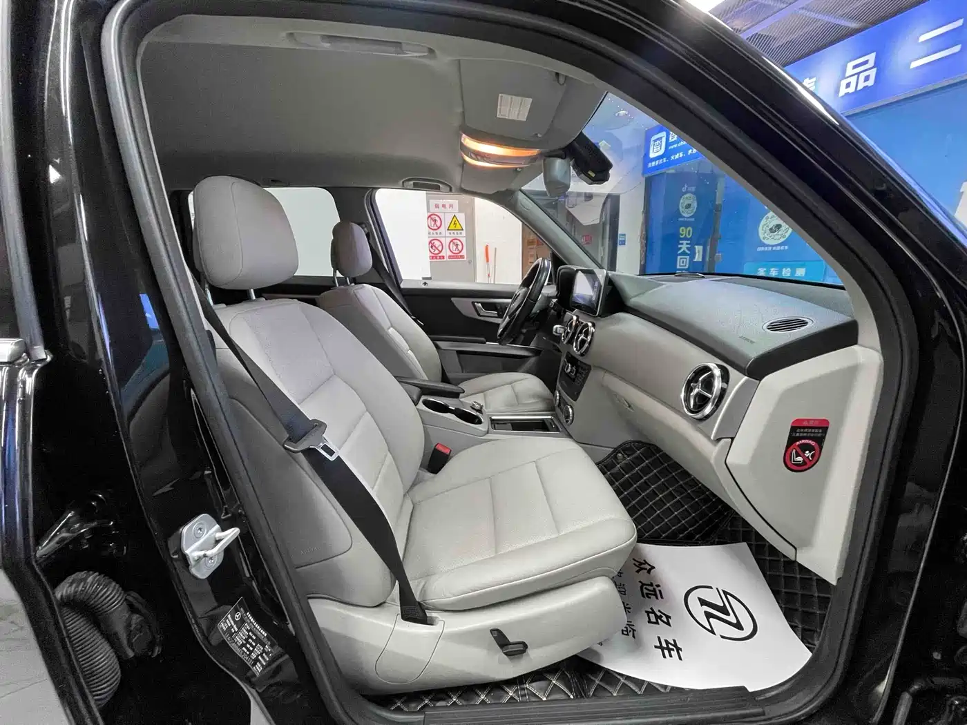 Mercedes-Benz GLK-Class 2013 GLK 300 4MATIC Dynamic фото 13
