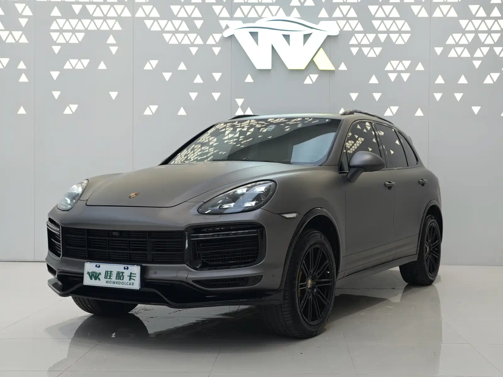 Photo 1 - Porsche Cayenne