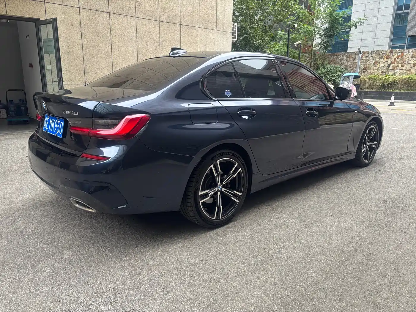 Фото 18 - BMW 3 Series