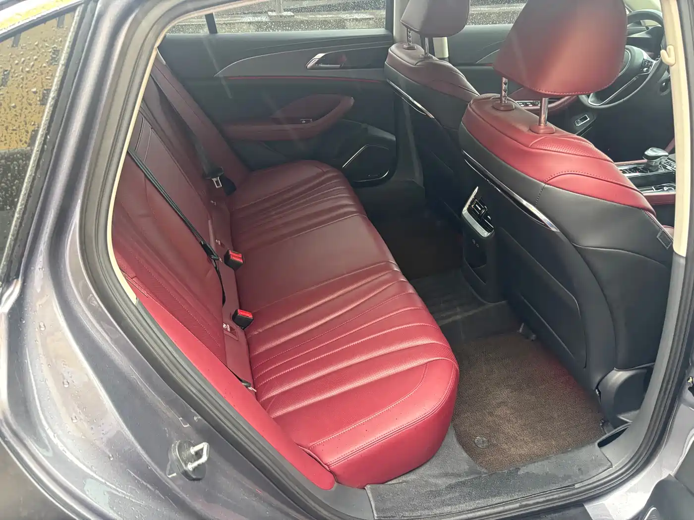 Hongqi H5 2023 2.0T Auto Smart Connect Flag Comfort фото 12