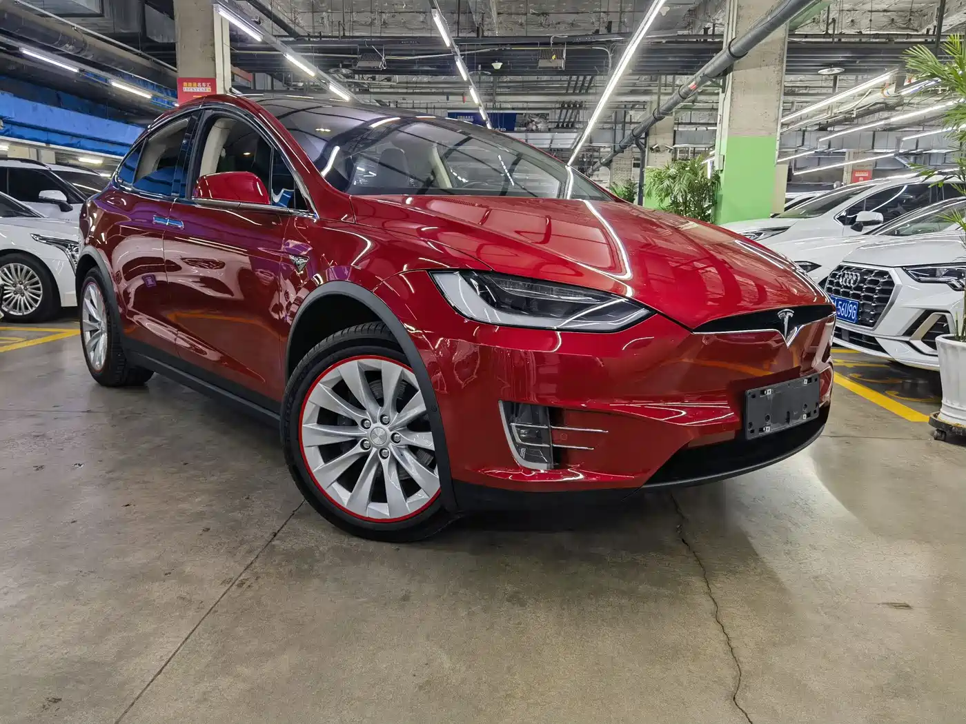 TESLA MODEL X