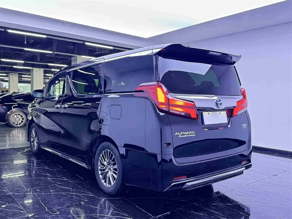 Toyota Alphard 2021 Hybrid 2.5L Ultimate фото 21