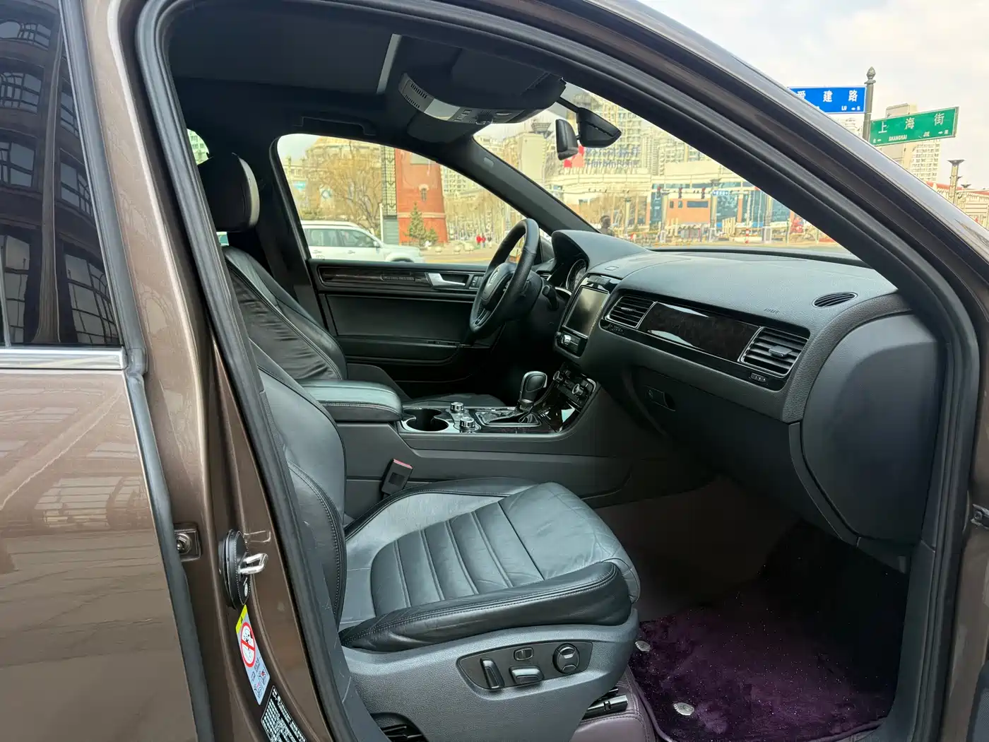 Volkswagen Touareg 2012 R-Line High Spec фото 12