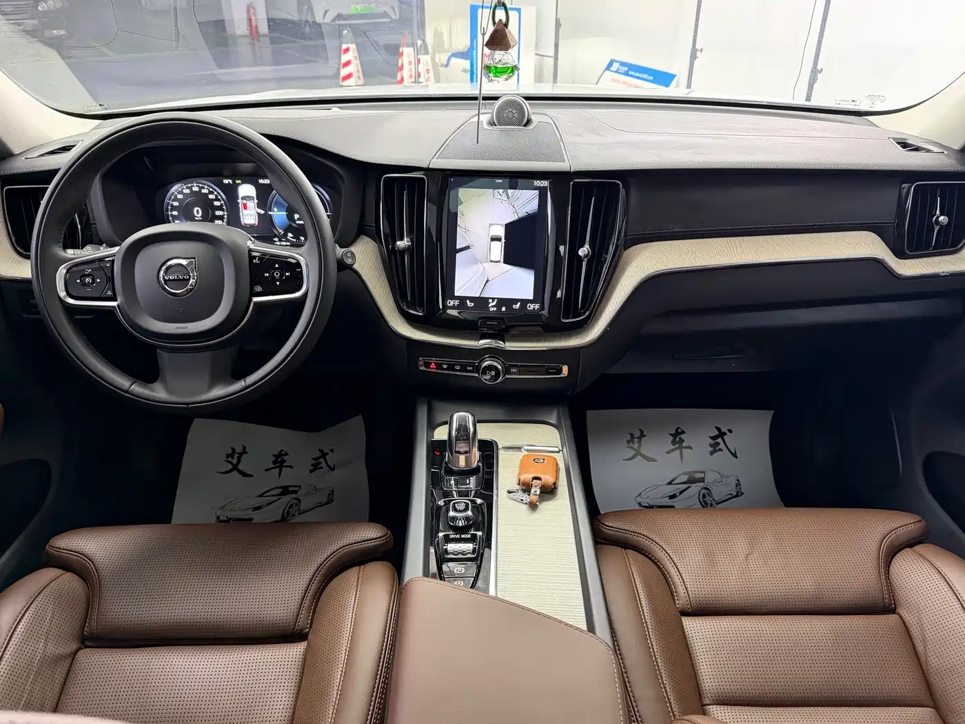 VOLVO XC60 PLUG IN HYBRID