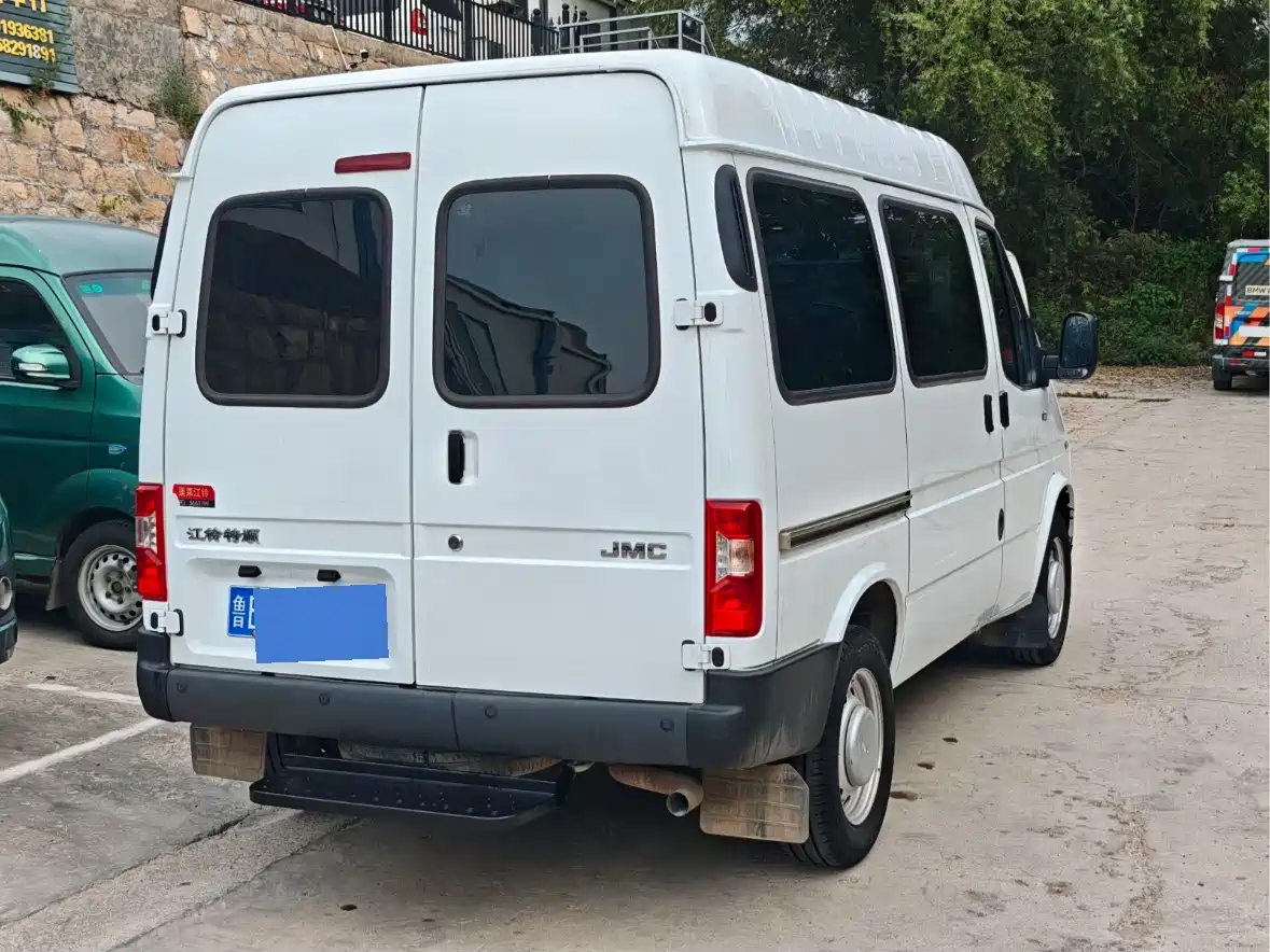 Jiangling Tesun 2022 2021 2.8T Space King Taurus Edition Short Wheelbase Medium-high Roof 6-seater Diesel China VI JX493