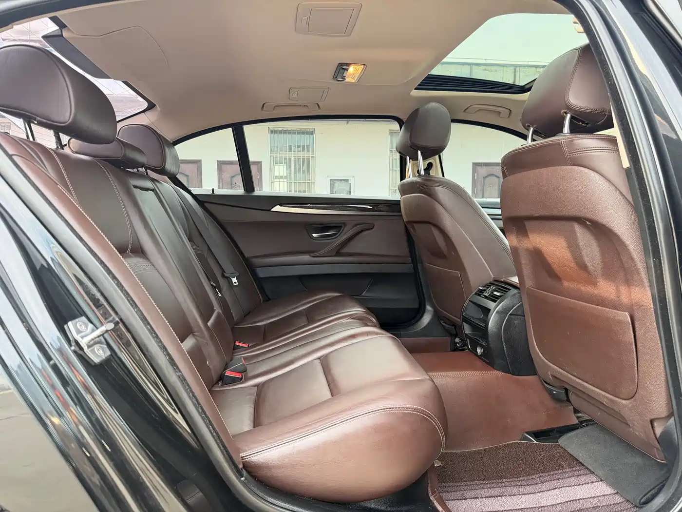 BMW 5 Series 2014 525Li Luxury Design Package фото 12