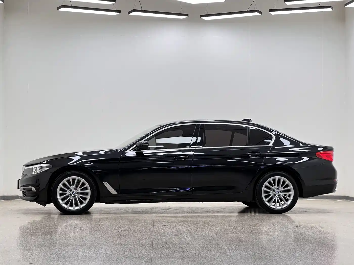 BMW 5 Series 2019 Facelift 525Li Luxury Package фото 7