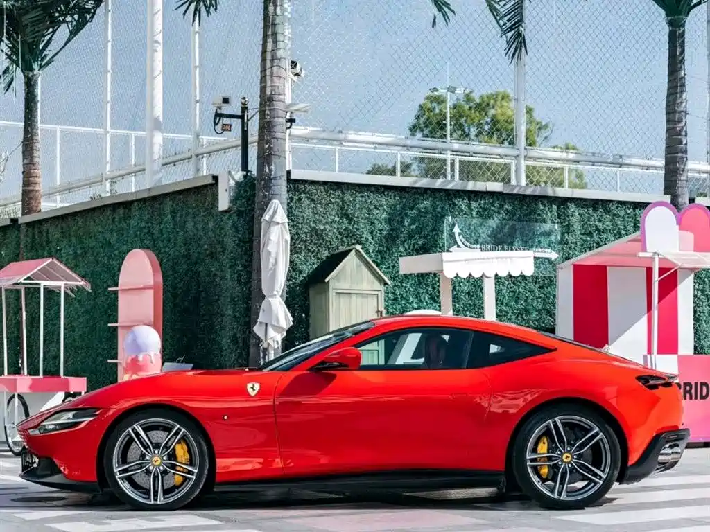 Ferrari Roma 2020 3.9T V8 фото 3