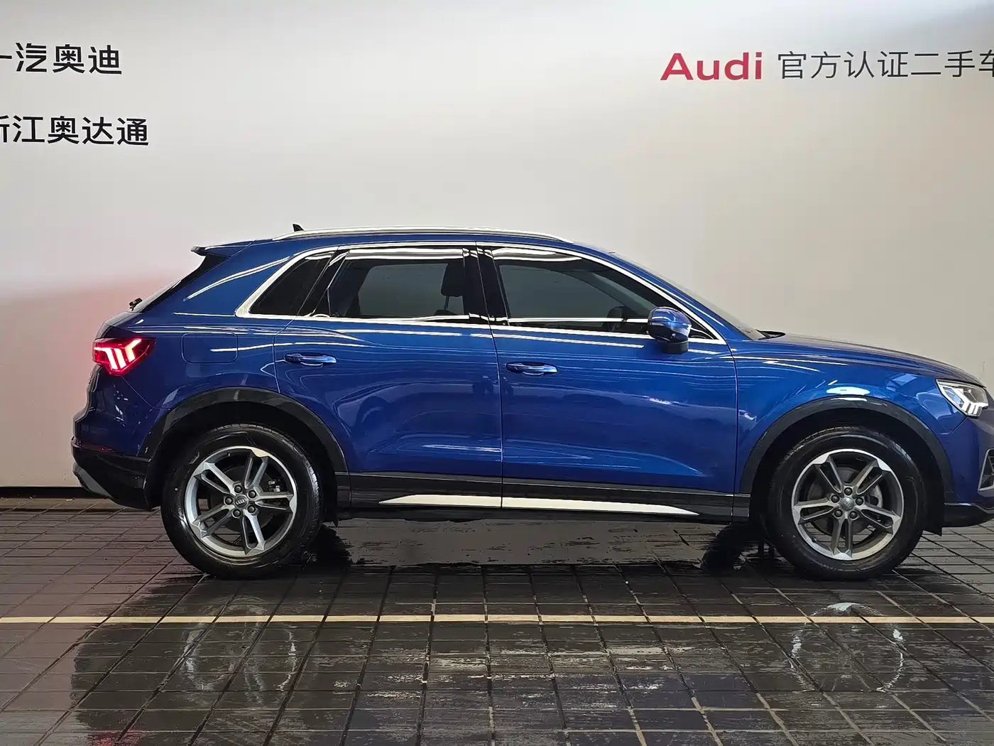 Фото 3 - Audi Q3