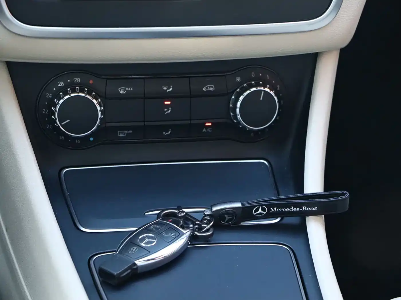 Mercedes-Benz CLA (Import) 2017 Facelift CLA 200 Style фото 16