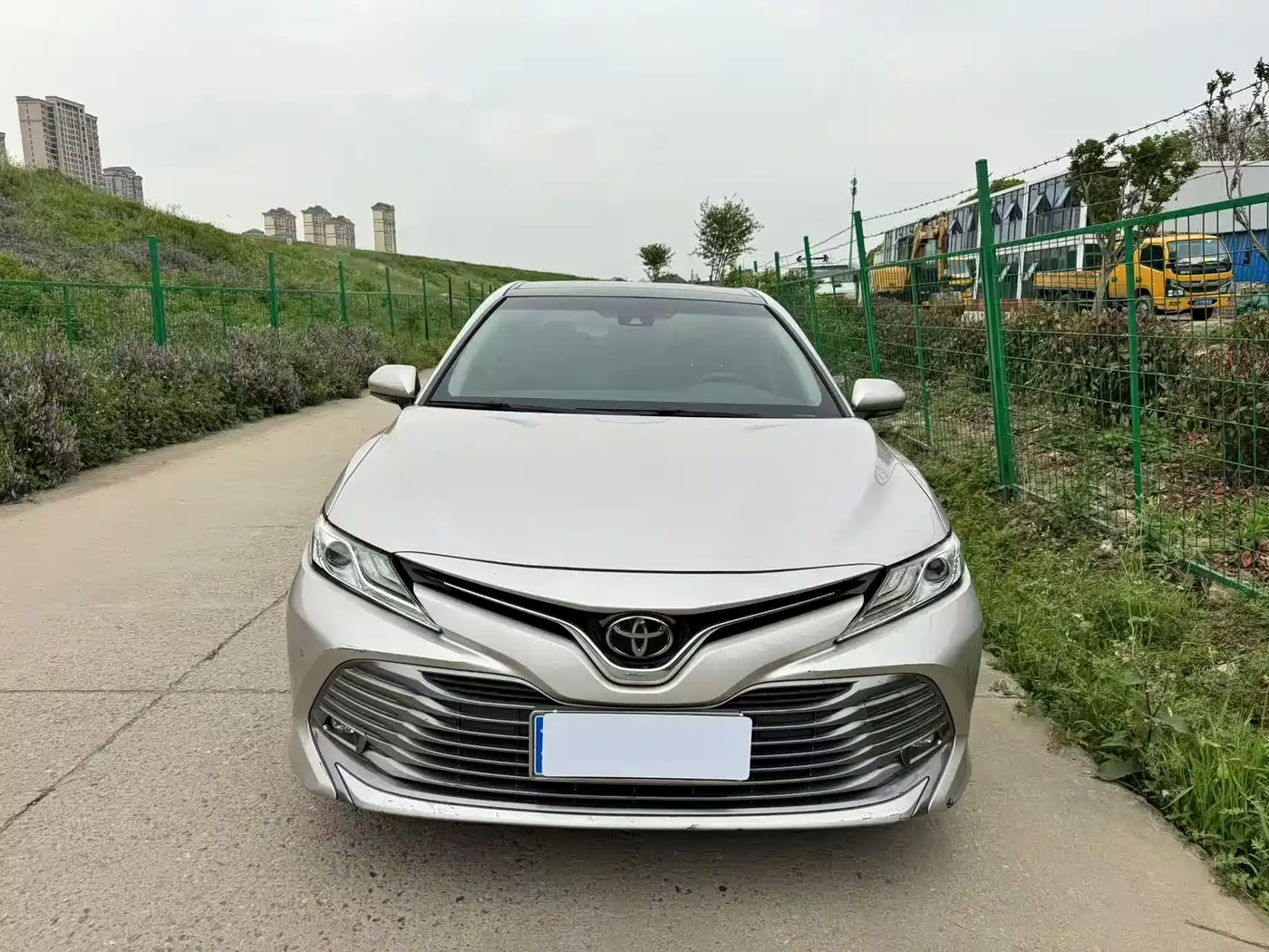 Toyota Camry 2018 2.5G Luxury Edition фото 2