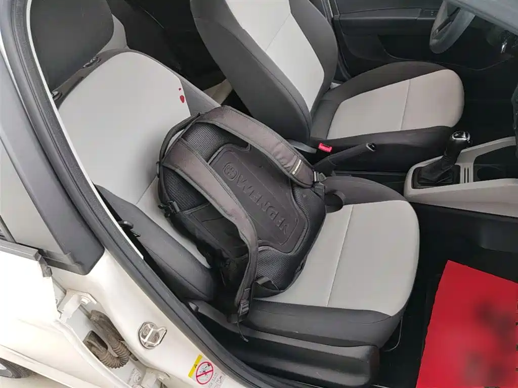 Škoda Fabia 2016 1.4L Automatic Car Enjoy Edition фото 25