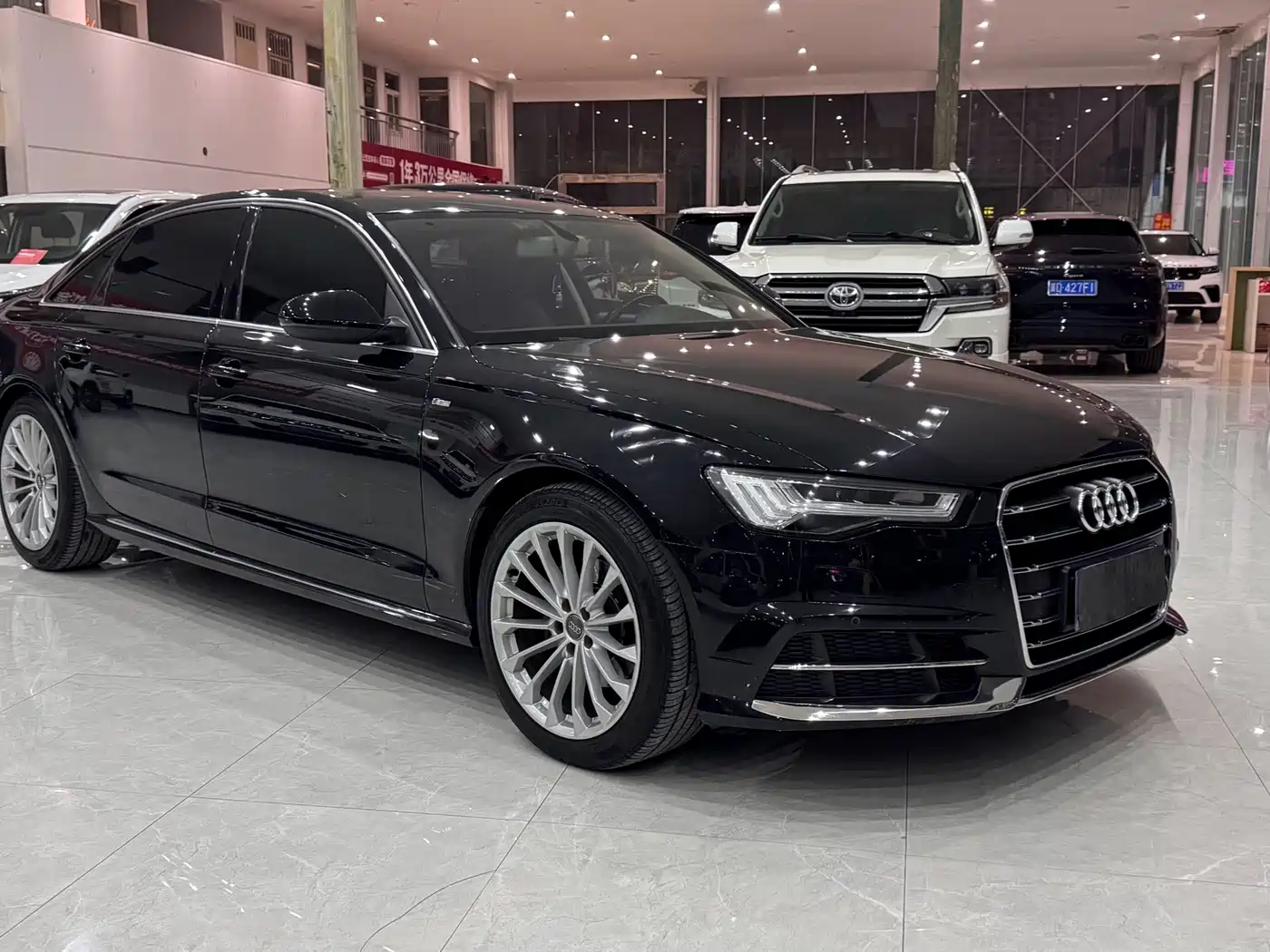 Фото 3 - Audi A6L