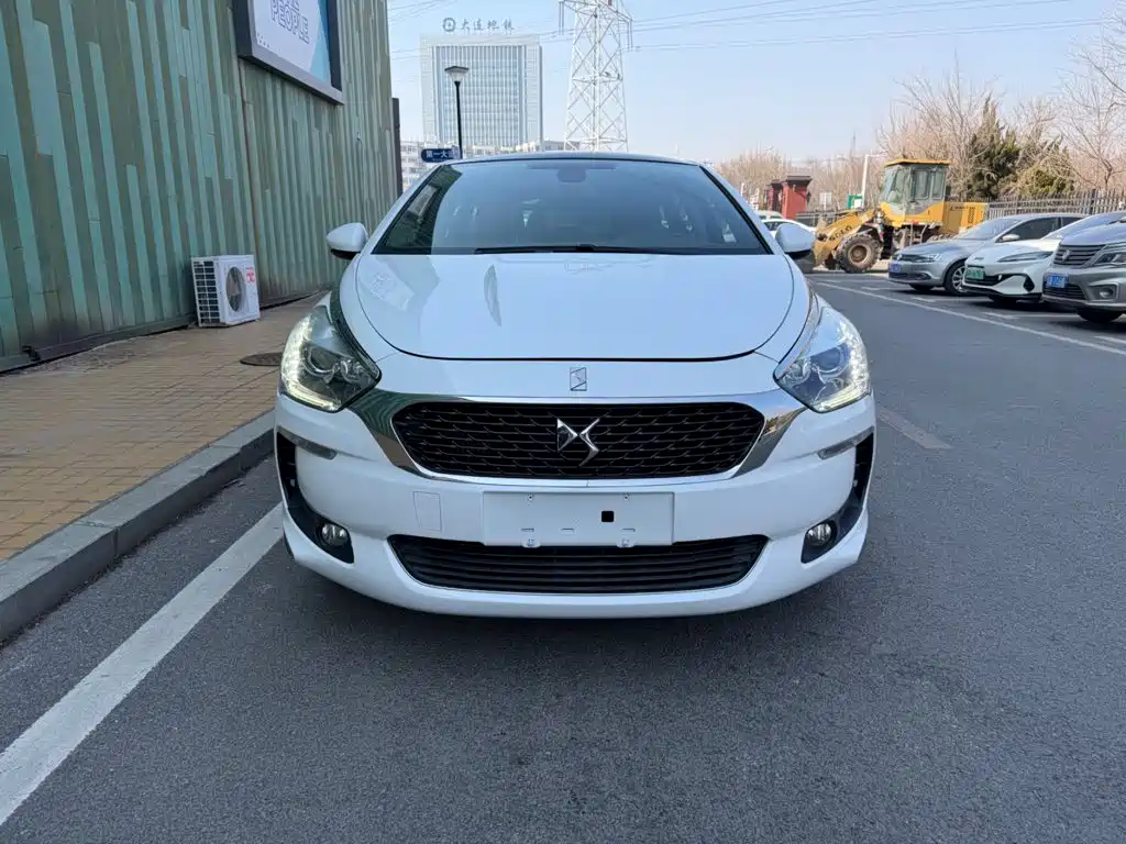 DS 5 2014 2014 1.6T Elegance THP160