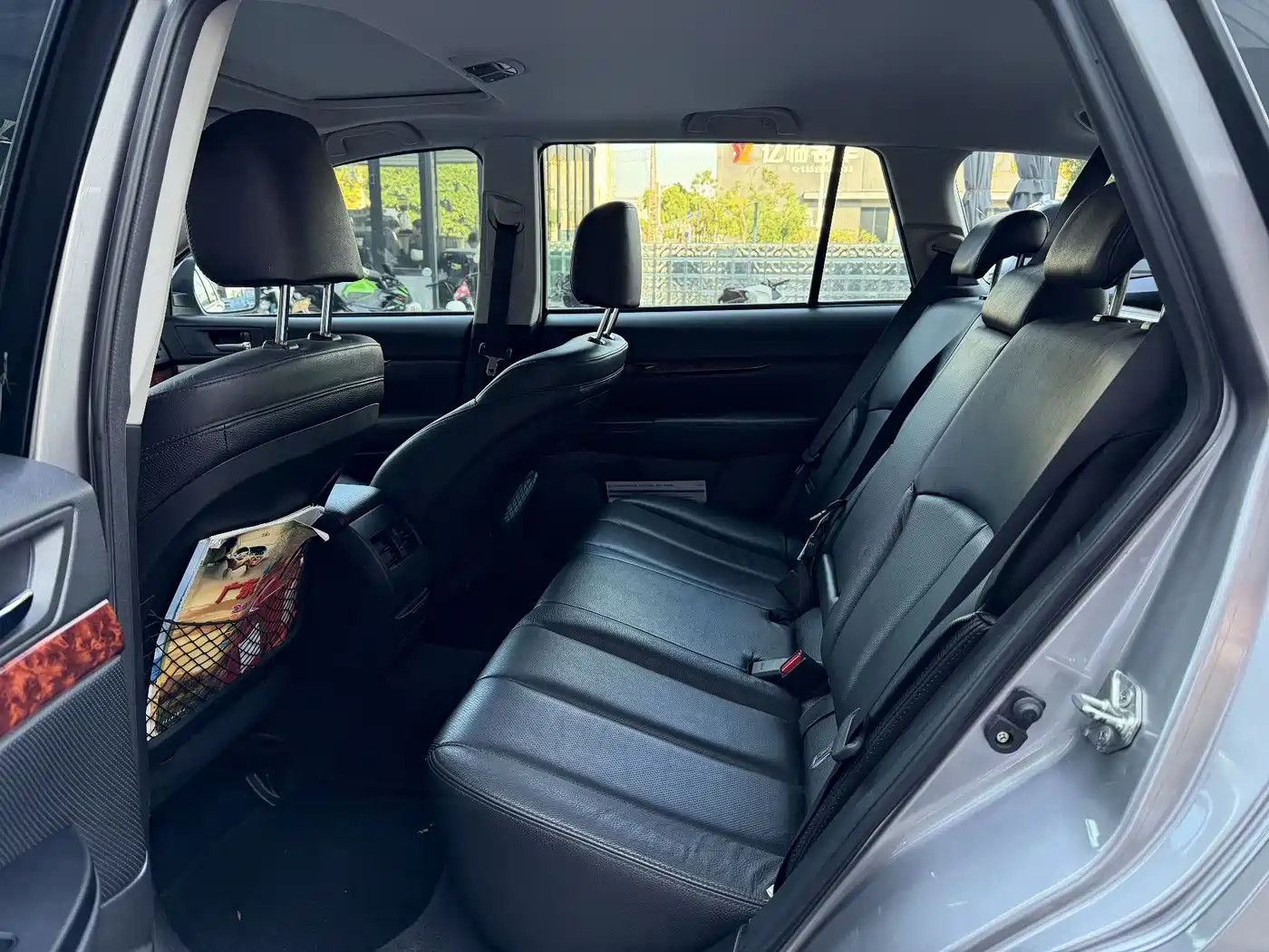 Subaru Outback 2010 2010 2.5i Luxury