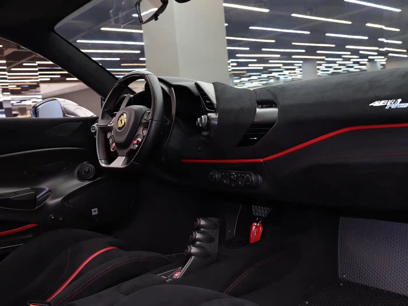 Ferrari 488 2018 488 Pista фото 8