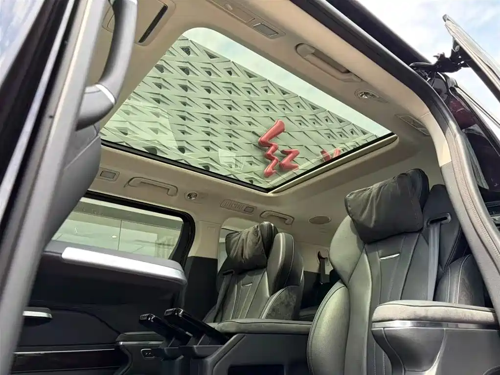 Hongqi HQ9 PHEV 2024 Model 2.0T AWD Luxury Edition фото 6