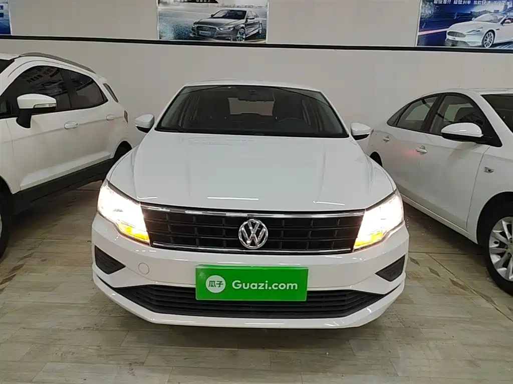 Volkswagen Jetta 2017 1.5L Automatic Fashion фото 3