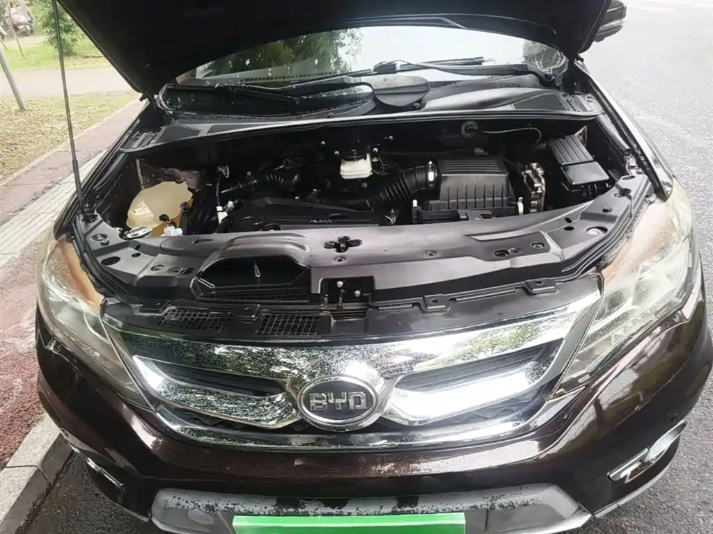 BYD S7 2016 2.0T Automatic Flagship Plus фото 20