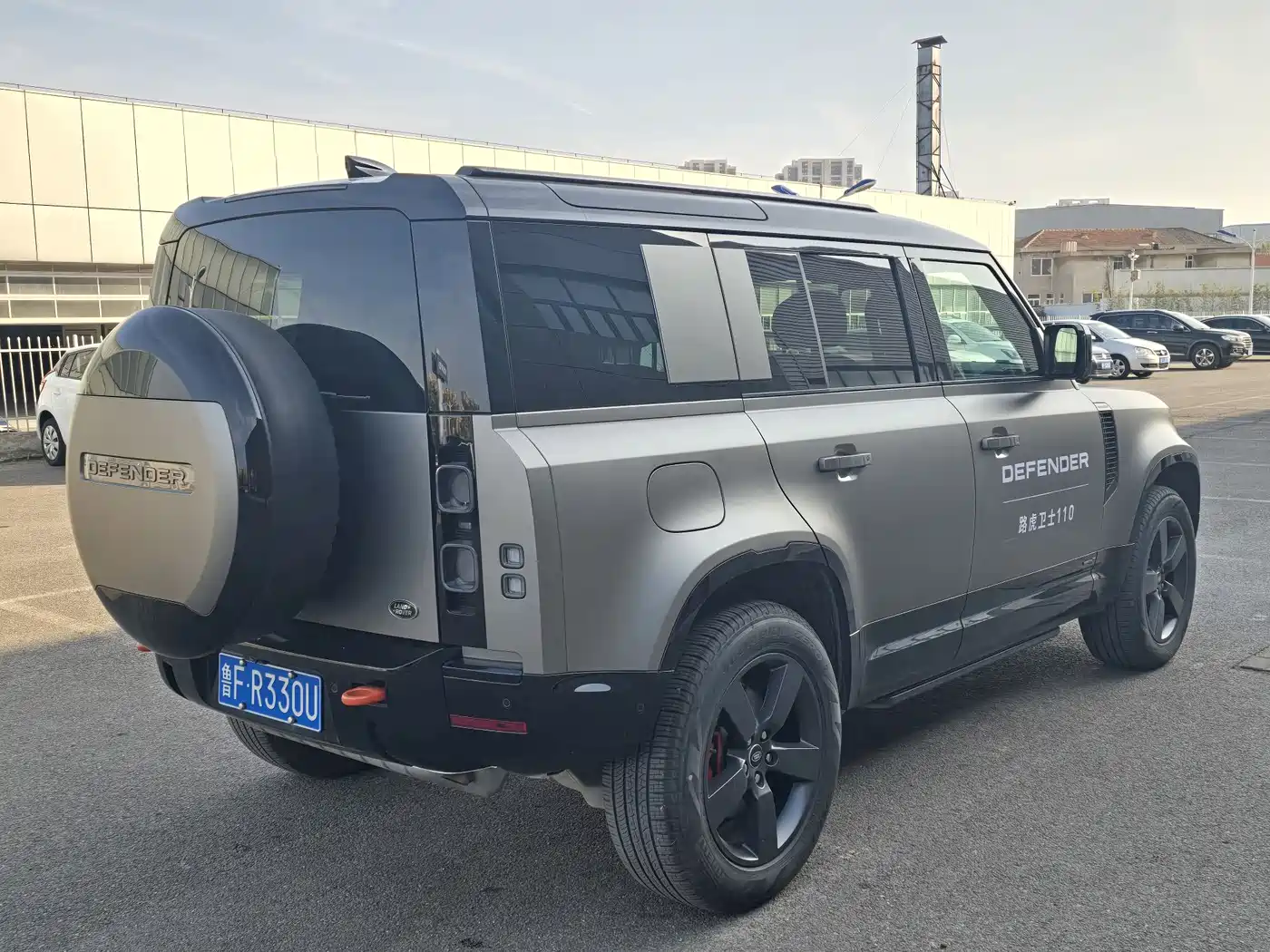 Land Rover Defender 2025 110 3.0T P400 X фото 3