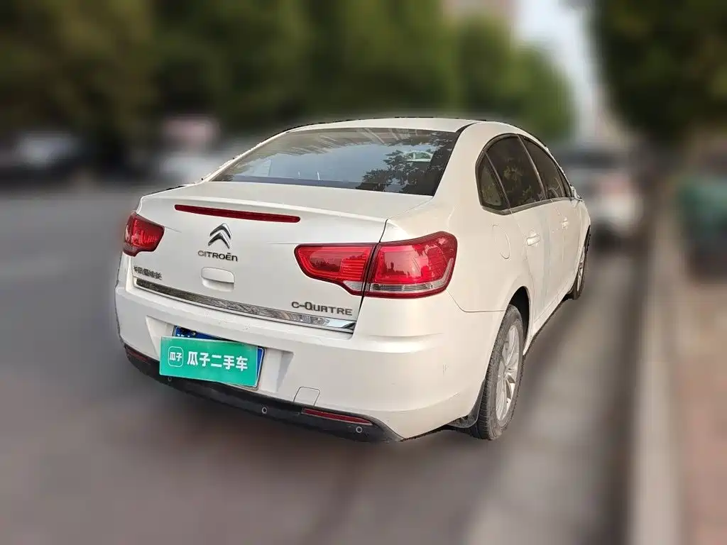 Фото 6 - Citroën C-Quatre