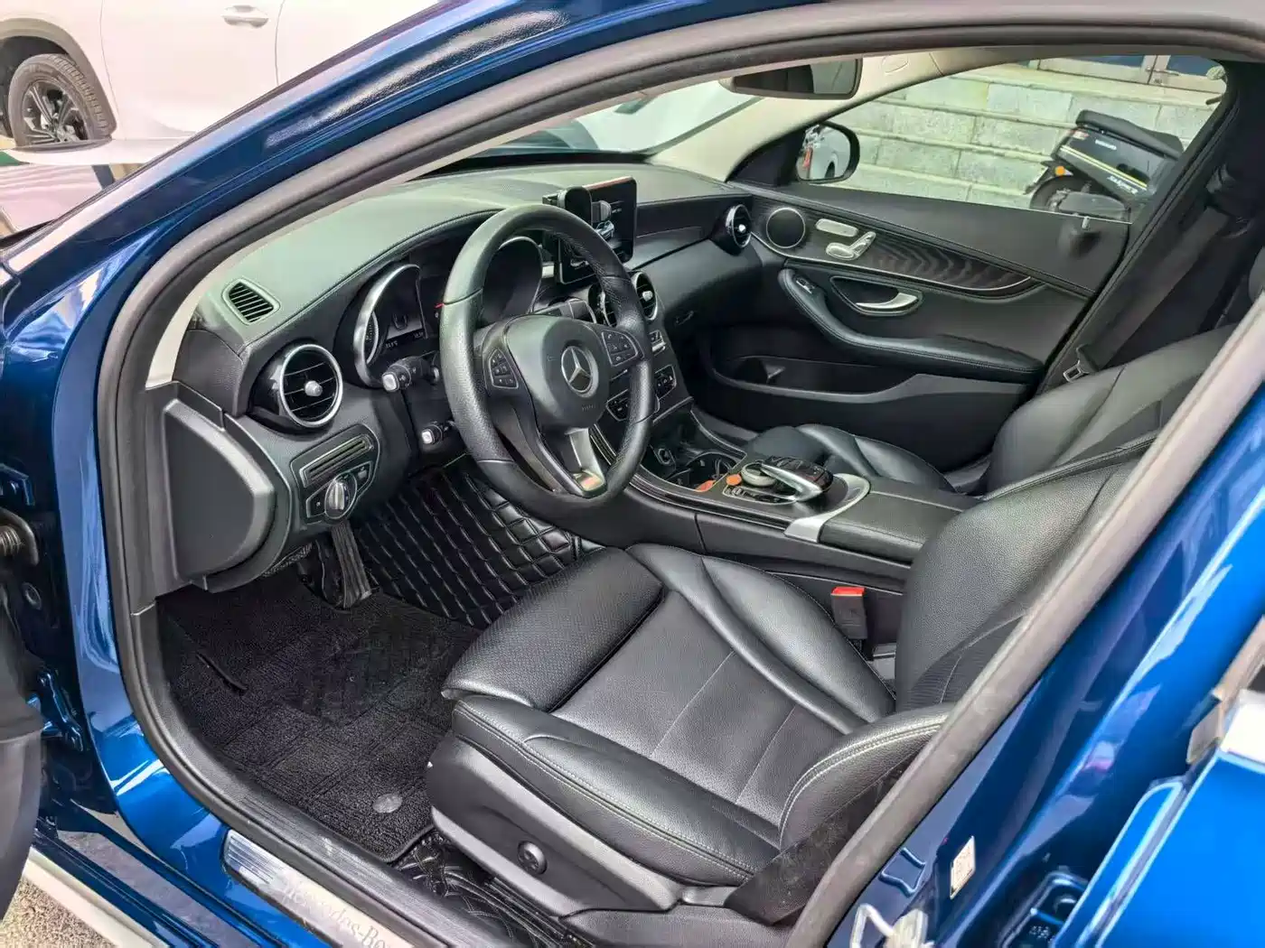 Mercedes-Benz C-Class 2018 C 200 L Sport Edition фото 4